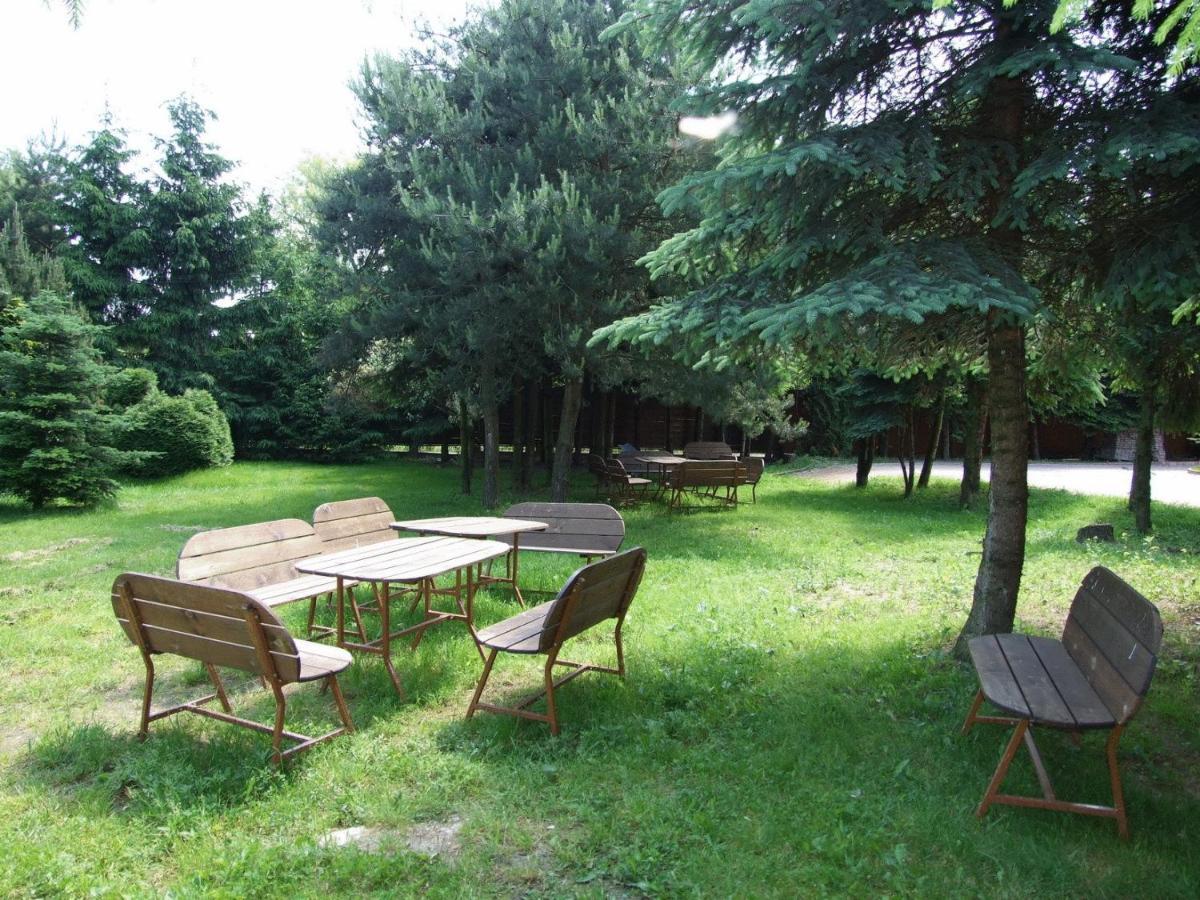 Motel SilverKonstantynów Łódzki エクステリア 写真