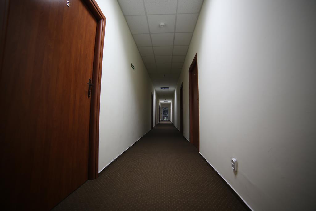 Motel SilverKonstantynów Łódzki エクステリア 写真