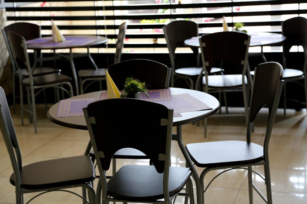 Motel SilverKonstantynów Łódzki エクステリア 写真